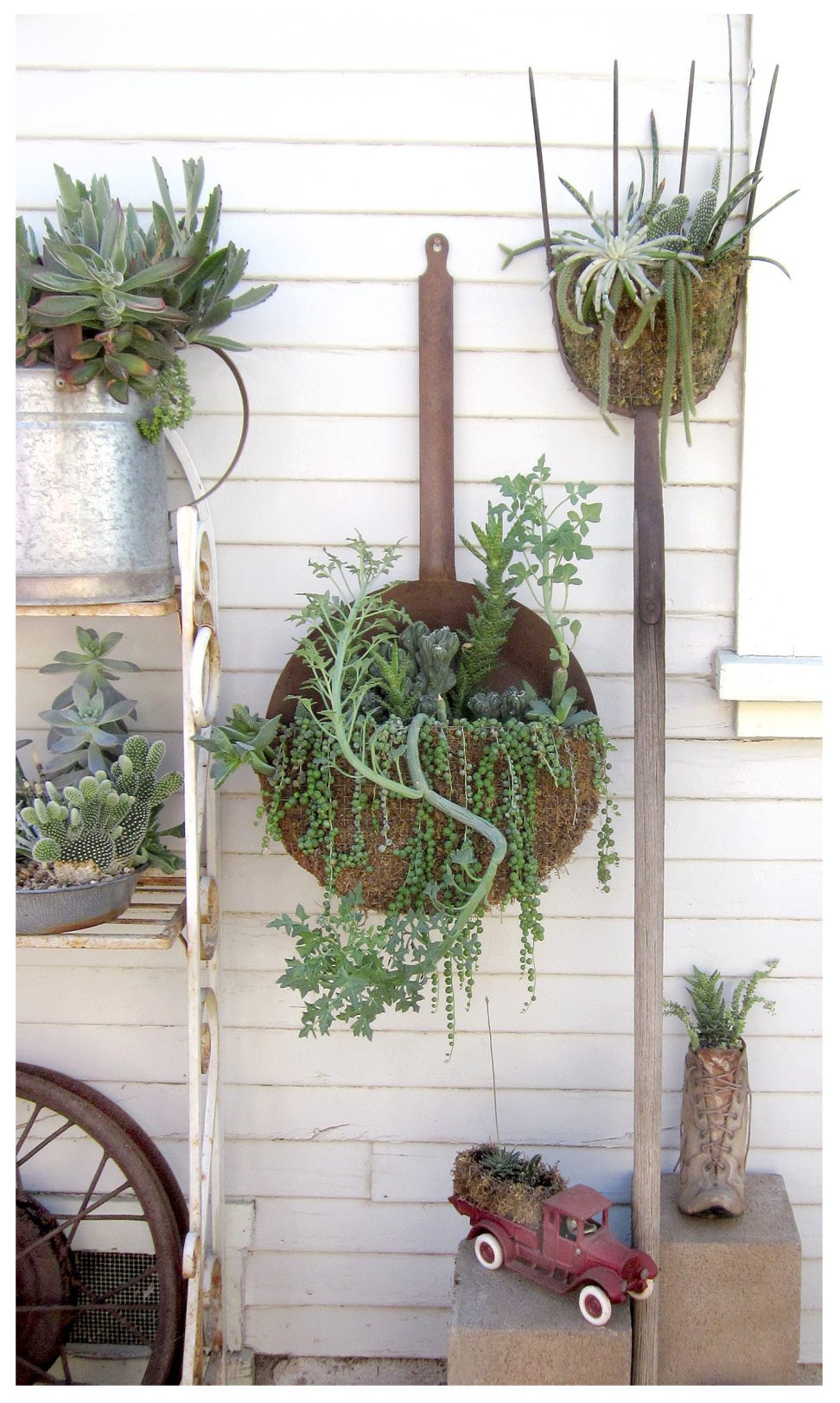 Upcycled garden ideas - rusty containers