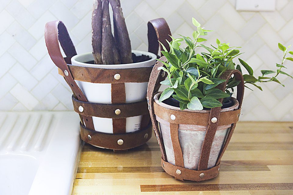 leather plant holder
